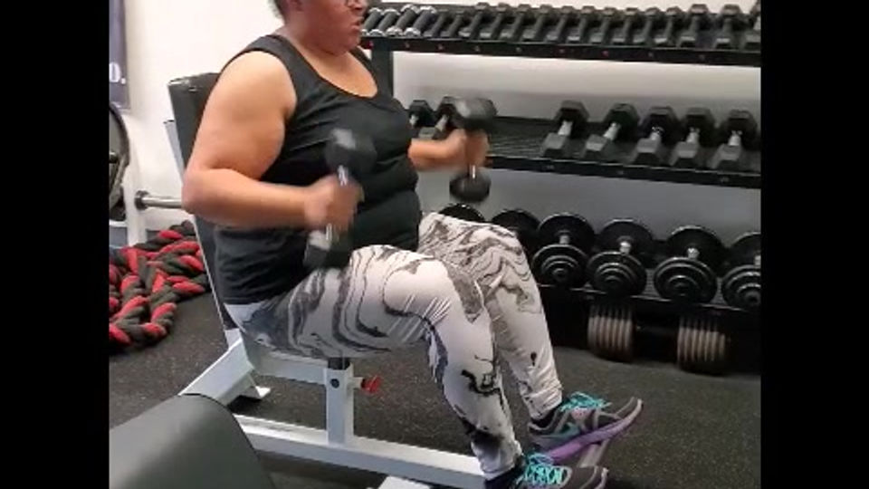 Hammer curl to overhead press